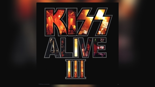 m_kissalilveiii_051823109634