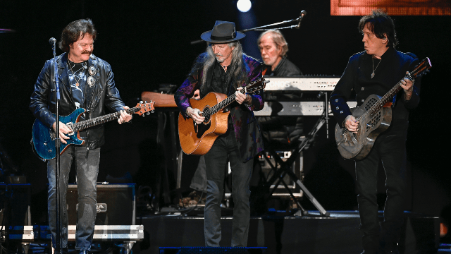 getty_thedoobiebrothers_052523971824