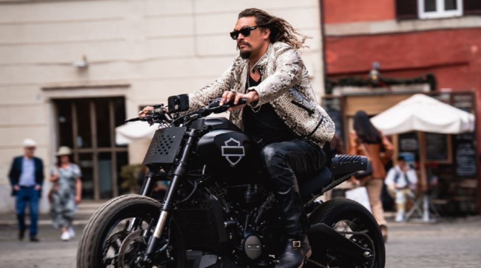e_fastx_momoa_02102023315476
