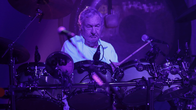 getty_nickmason_062123704332