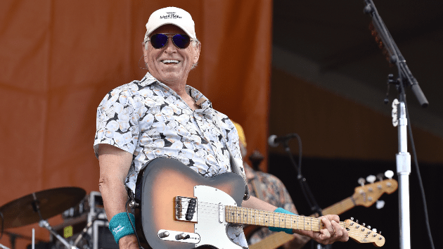 getty_jimmybuffett_062823641920