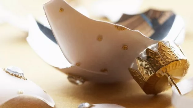 getty_christmas_ball_0705202316292