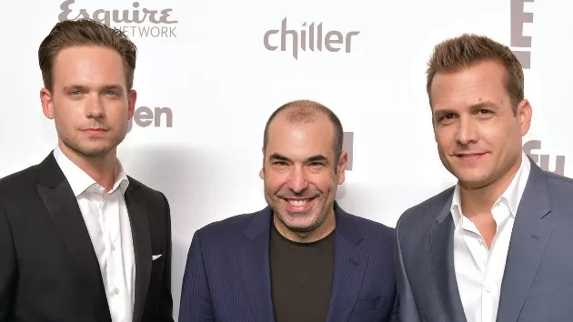 getty_suits_stars_08012023688953