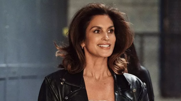 e_cindy_crawford_super_models_09202023968763