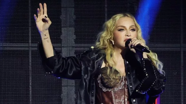 getty_madonnaonstage_101923695289