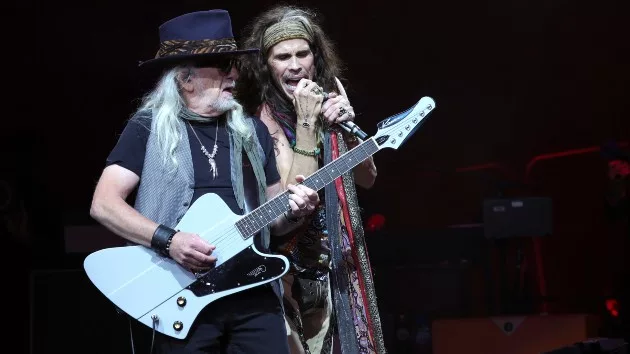 getty_steventylerandbradwhitford_11082317316