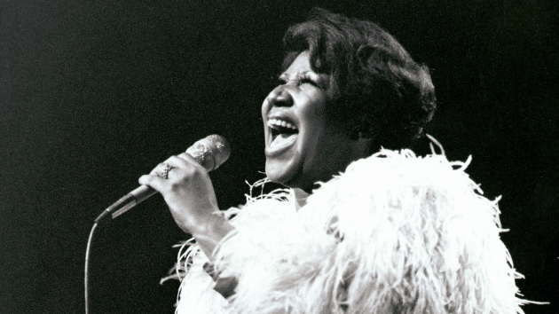 getty_arethafranklin_071123457735