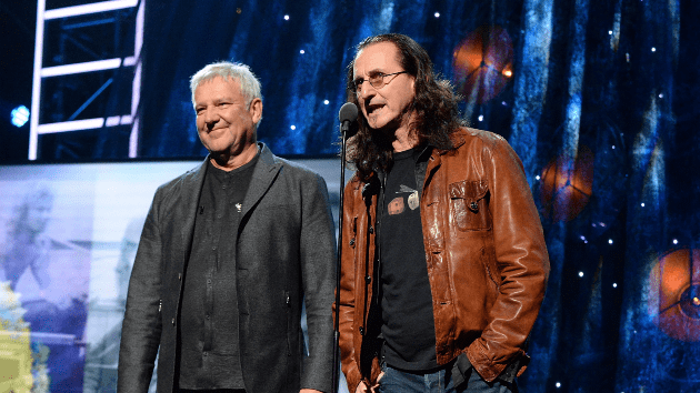 getty_geddyleealexlifeson_121123455521