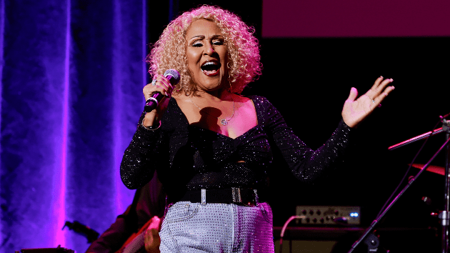 getty_darlenelove_121923387868