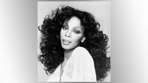 getty_donnasummer_010523_0385200