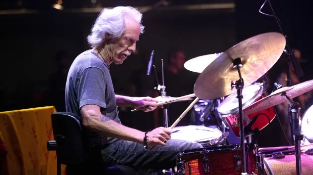 getty_johndensmore_012324305244