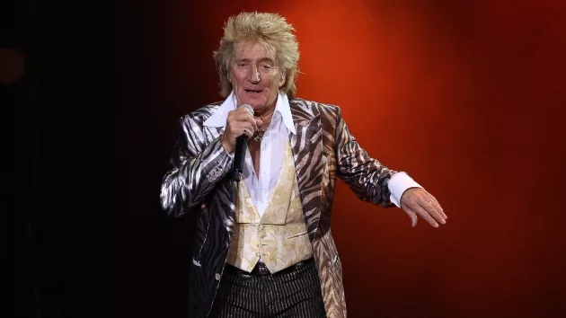 getty_rodstewart_061324149194