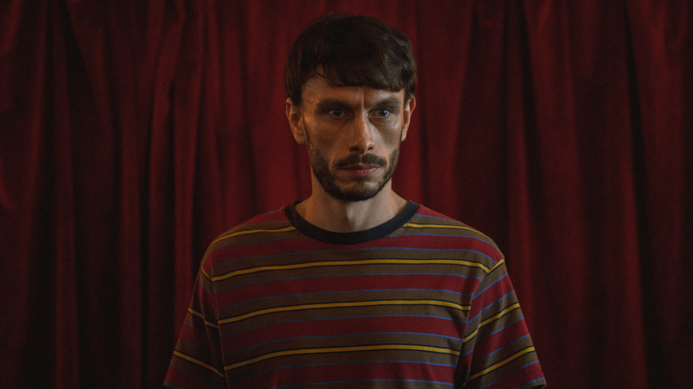 e_babyreindeer_062724546151