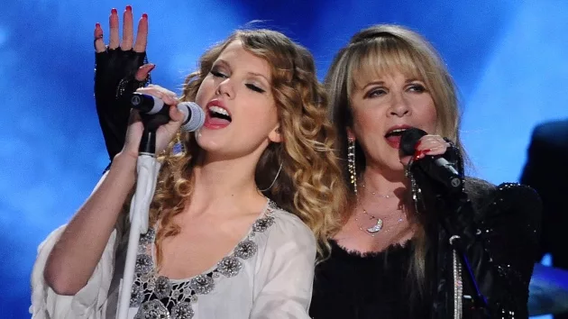 getty_stevienickstaylorswift_070124158630