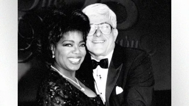 getty_oprah_and_donahue_08192024146918