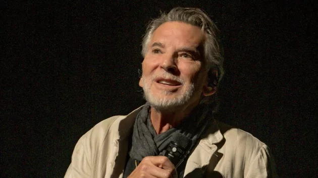 getty_kennyloggins_082124472782