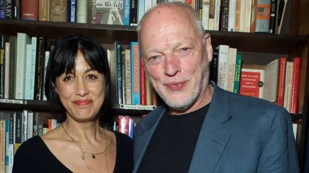 getty_davidgilmourpollysamson_090524256946