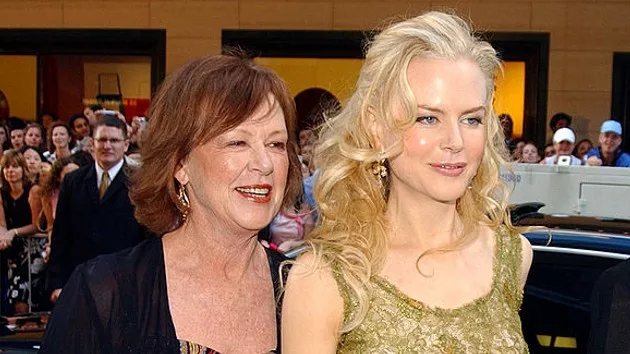 getty_nicole_kidman_and_mother_0907202450731