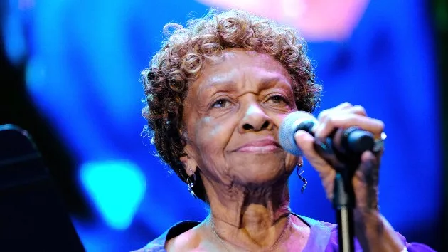 getty_cissyhouston_10724101111