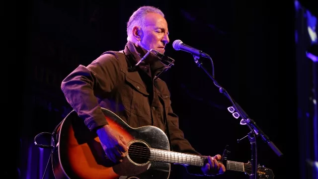 getty_brucespringsteen_101424_010614