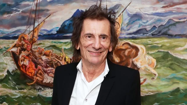getty_ronniewood_111324187727