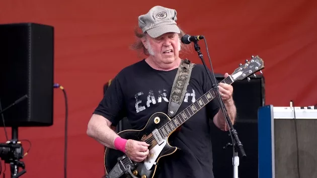 getty_neilyoung_12262425980