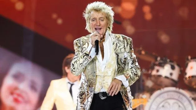 getty_rodstewartstockholm_011025394222
