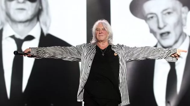 getty_defleppard_012825339032