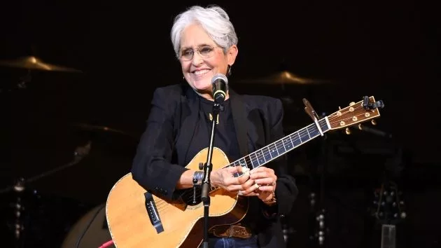 getty_joanbaez_020325957274