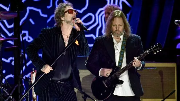 getty_blackcrowes_020525369061