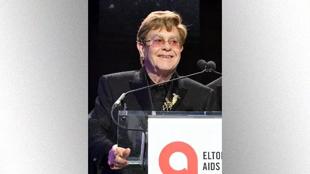 getty_eltonjohnatoscarsparty2024_012425473140