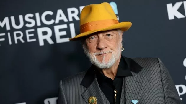 getty_mickfleetwood_030425931867