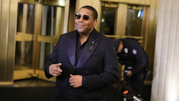 e_kenanthompson_040425146024