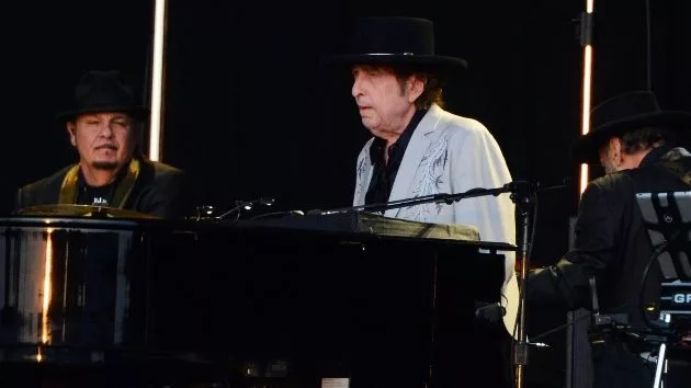 getty_bobdylan_061725826543