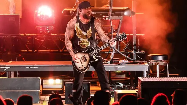 getty_brantleygilbert_100625149677