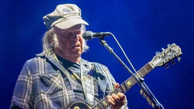 getty_neilyoung_100925133725