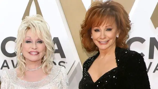 getty_dolly20and20reba20cma202019_101025346795