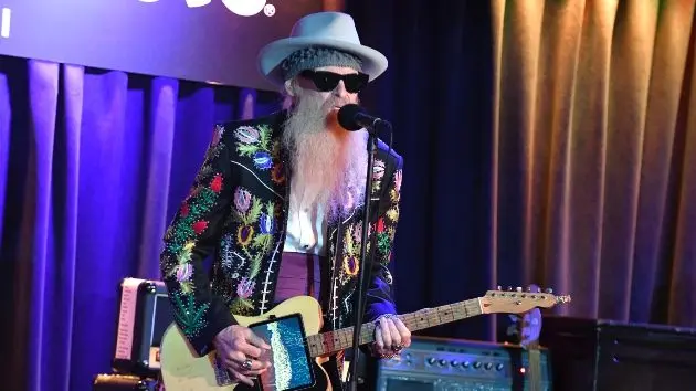 getty_billyfgibbons_112525864252