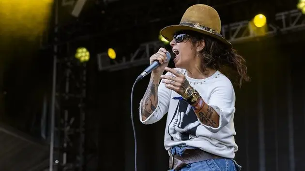 g_lindaperry_121025173471