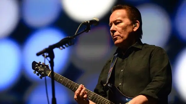 getty_robincampbell_012726808848