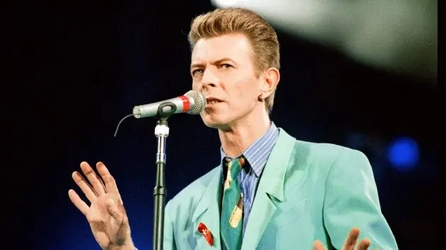 getty_davidbowie_021026583067