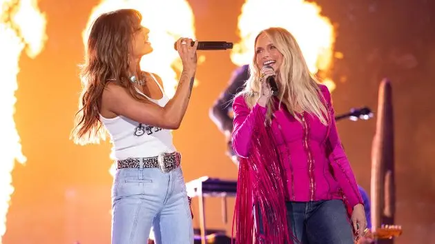 getty_ellalangleymirandalambert_021326654844