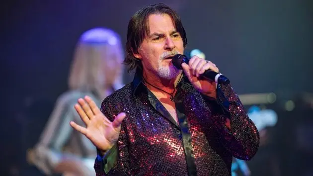 getty_tommydecarlo_031026750720