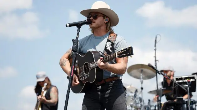 getty_coreykenty_032626119164