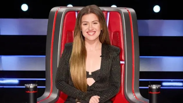 m_kellyclarksononthevoiceseason29_050726125434