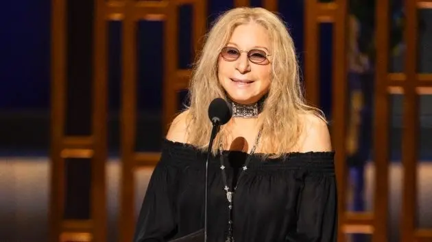m_barbrastreisand_051826876843