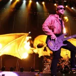 Avenged Sevenfold premiere music video for “Mattel”