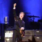 Paul McCartney performs last-minute pop-up show in NYC