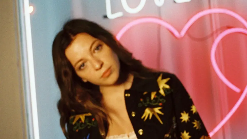 jade-bird-press-shot