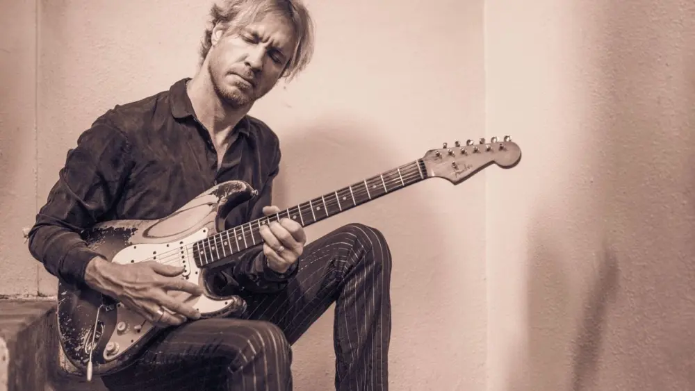 Kenny Wayne Shepherd with guitar